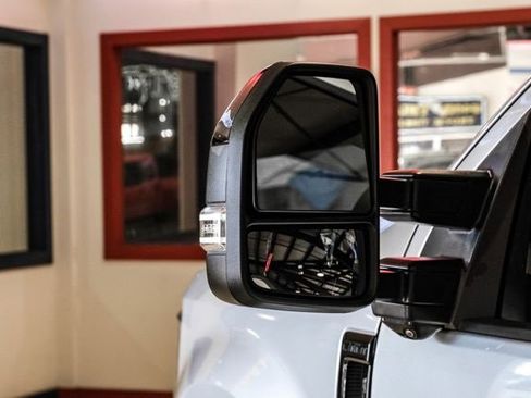 Used 2019 Ford F250 Lariat w/ Lariat Ultimate Package image 36