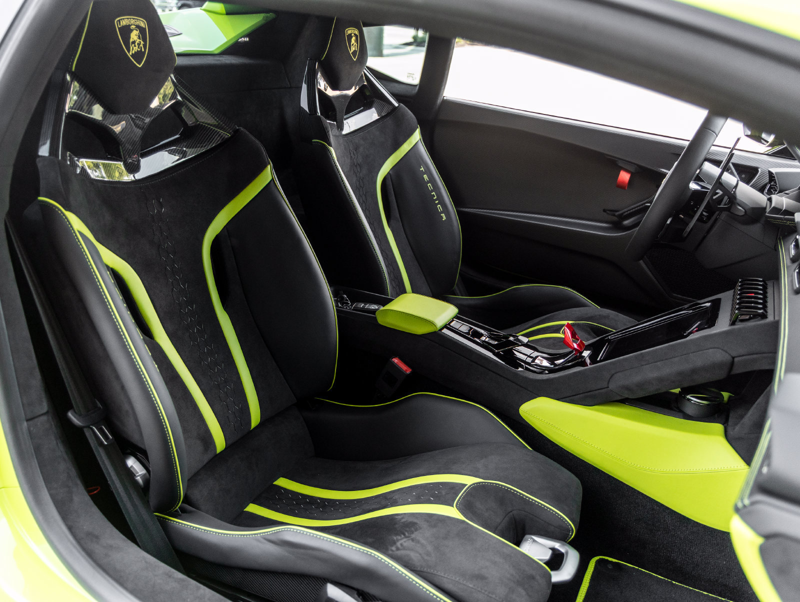 Used 2024 Lamborghini Huracan Tecnica RWD image 42