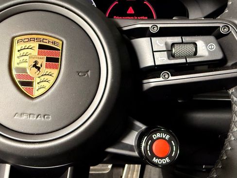 Certified 2025 Porsche 911 Carrera image 37