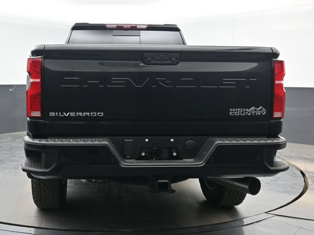 Used 2026 Chevrolet Silverado 2500 High Country w/ Technology Package AWD/4WD image 13