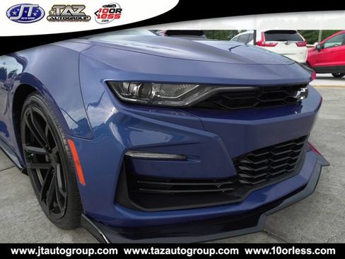 Used 2020 Chevrolet Camaro SS RWD image 14