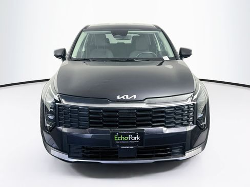 Used 2026 Kia Sportage LX FWD image 2