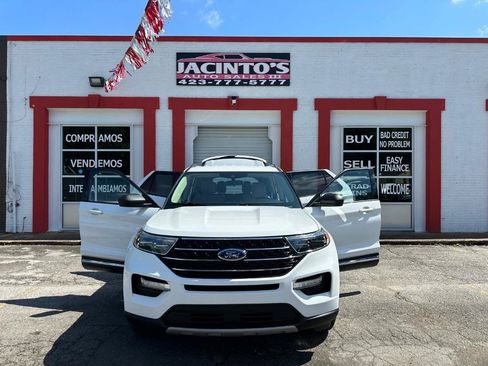 Used 2020 Ford Explorer XLT w/ Equipment Group 202A RWD image 32
