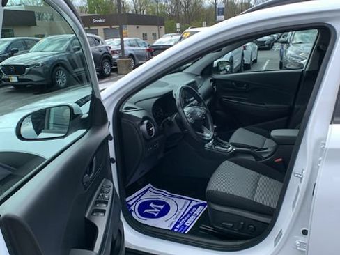 Used 2021 Hyundai Kona SEL Plus AWD/4WD image 9