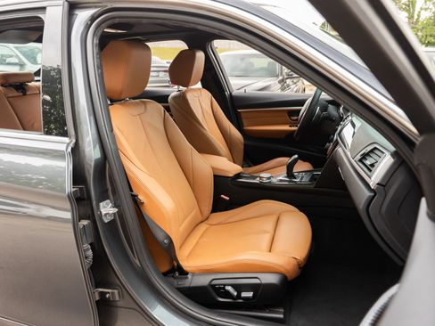 Used 2018 BMW 330i Sedan RWD image 20