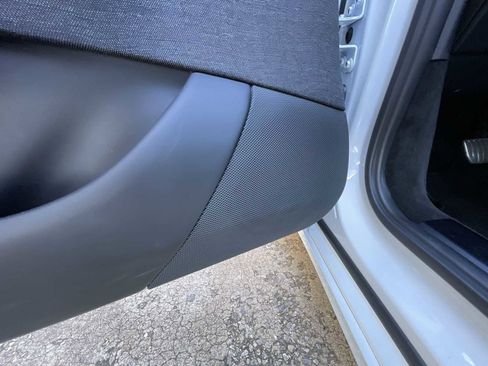 Used 2022 Tesla Model S Plaid image 22