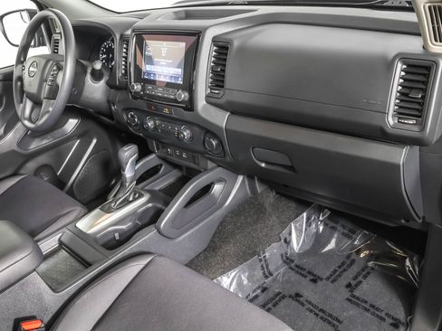 Used 2022 Nissan Frontier S w/ Technology Package image 43