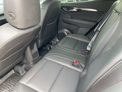 Used 2024 Buick Envision Preferred image 12