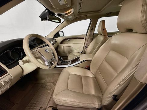 Used 2015 Volvo XC70 3.2 Premier w/ Protection Package AWD/4WD image 5
