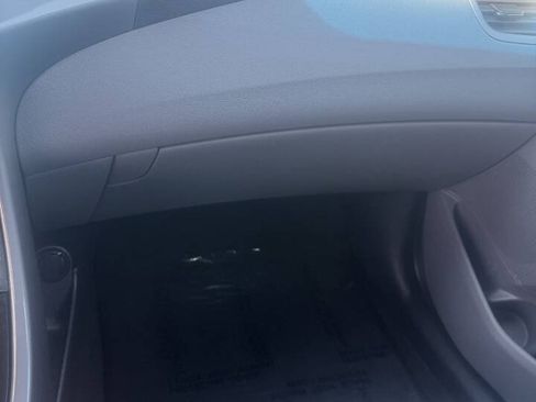 Used 2016 Hyundai Elantra SE w/ Option Group 02 FWD image 7