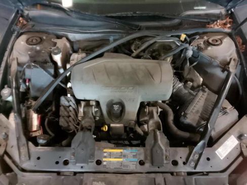 Used 2008 Pontiac Grand Prix w/ Premium Package FWD image 42