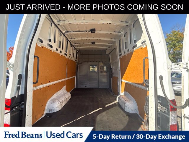 Used 2013 Nissan NV 2500 SV w/ Side Curtain Airbag Pkg RWD image 7