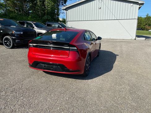 Used 2023 Toyota Prius Prime FWD image 5