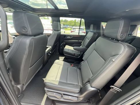 New 2026 GMC Yukon Denali w/ Sun & Power Step Package AWD/4WD image 14