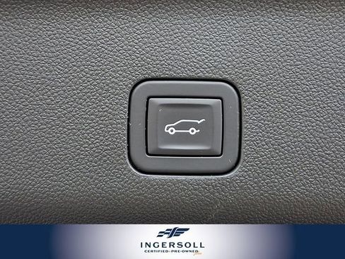 Used 2024 GMC Yukon Denali Ultimate image 31