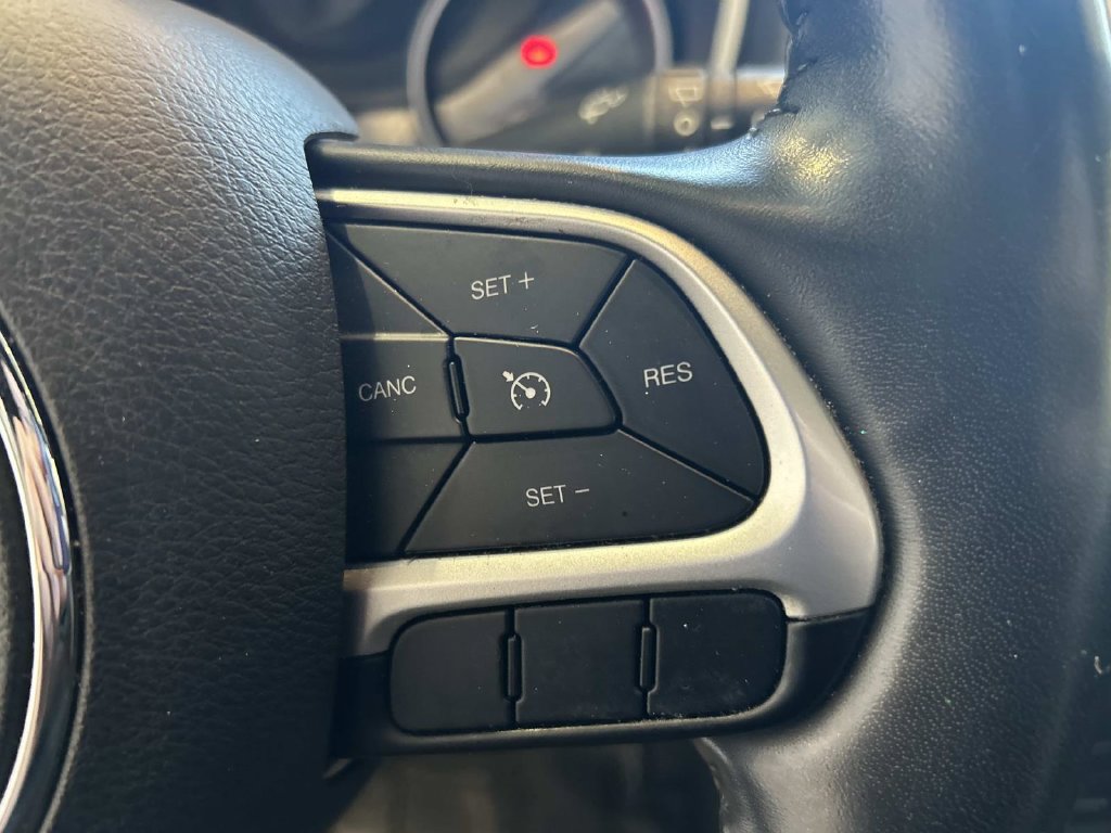 Used 2020 Jeep Compass High Altitude AWD/4WD image 21