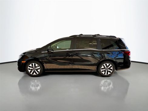 New 2026 Honda Odyssey EX-L image 3