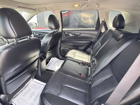 Used 2018 Nissan Rogue SL w/ Premium Package AWD/4WD image 13