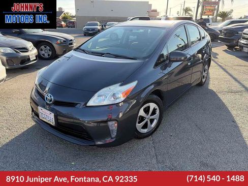 Used 2013 Toyota Prius Two FWD image 1