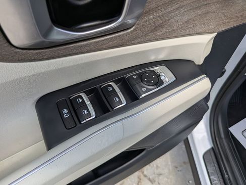 Certified 2023 Kia Sorento X-Line EX AWD/4WD image 22