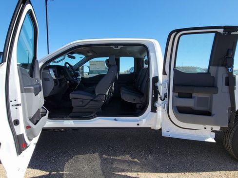 New 2026 Ford F250 XL image 8