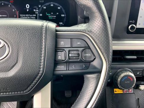 Certified 2025 Toyota 4Runner TRD Off-Road AWD/4WD image 24