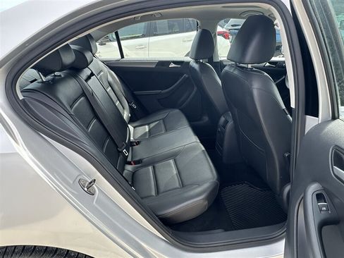 Used 2014 Volkswagen Jetta TDI FWD image 10