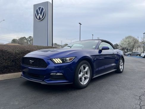Used 2016 Ford Mustang Convertible image 2