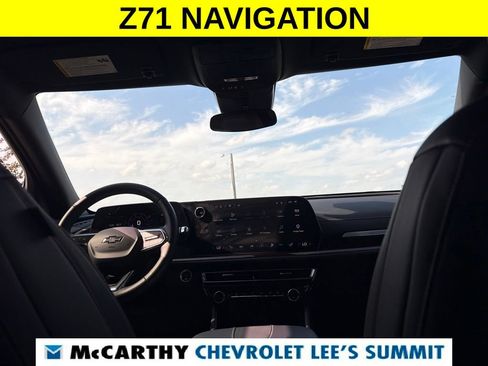 Used 2024 Chevrolet Traverse Z71 AWD/4WD image 36