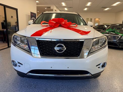 Used 2015 Nissan Pathfinder SL w/ SL Premium Package image 12
