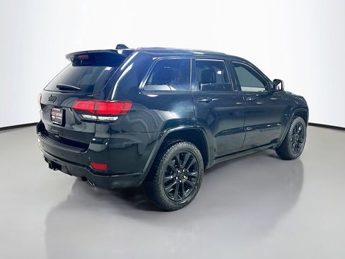 Used 2021 Jeep Grand Cherokee Laredo X AWD/4WD image 8