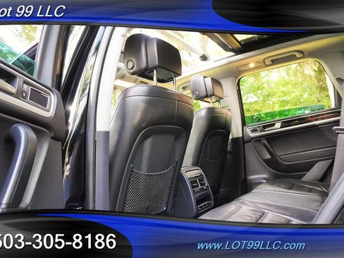 Used 2013 Volkswagen Touareg Executive AWD/4WD image 12