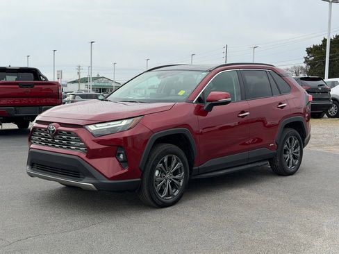 Used 2025 Toyota RAV4 Limited w/ Advanced Technology Package image 9