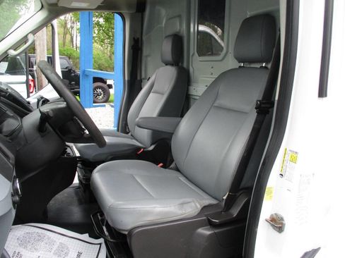 Used 2018 Ford Transit 250 148 Medium Roof image 9