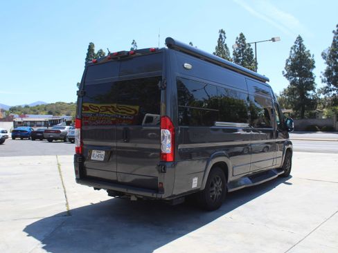 Used 2018 RAM ProMaster 3500 w/ Mopar Trailer Tow Group FWD image 12