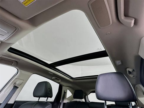 Used 2021 Acura RDX w/ Technology Package image 11