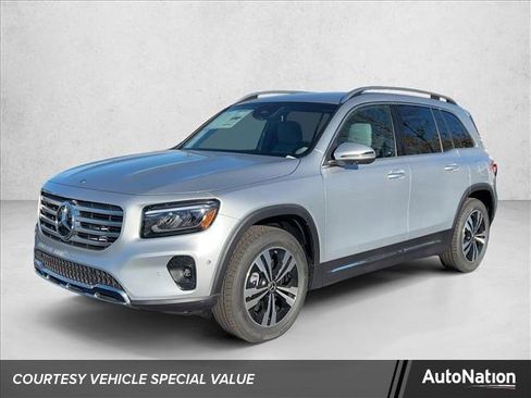 Used 2026 Mercedes-Benz GLB 250 4MATIC image 1