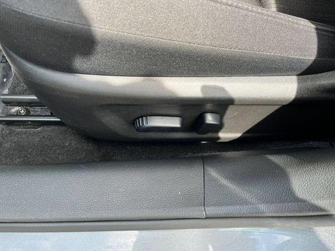 Used 2025 Nissan Altima 2.5 SV FWD image 21