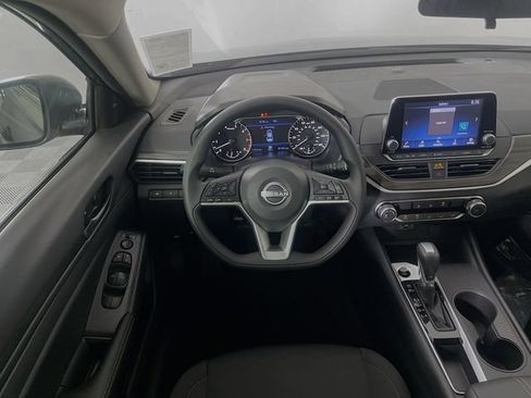 New 2026 Nissan Altima 2.5 SV FWD image 16