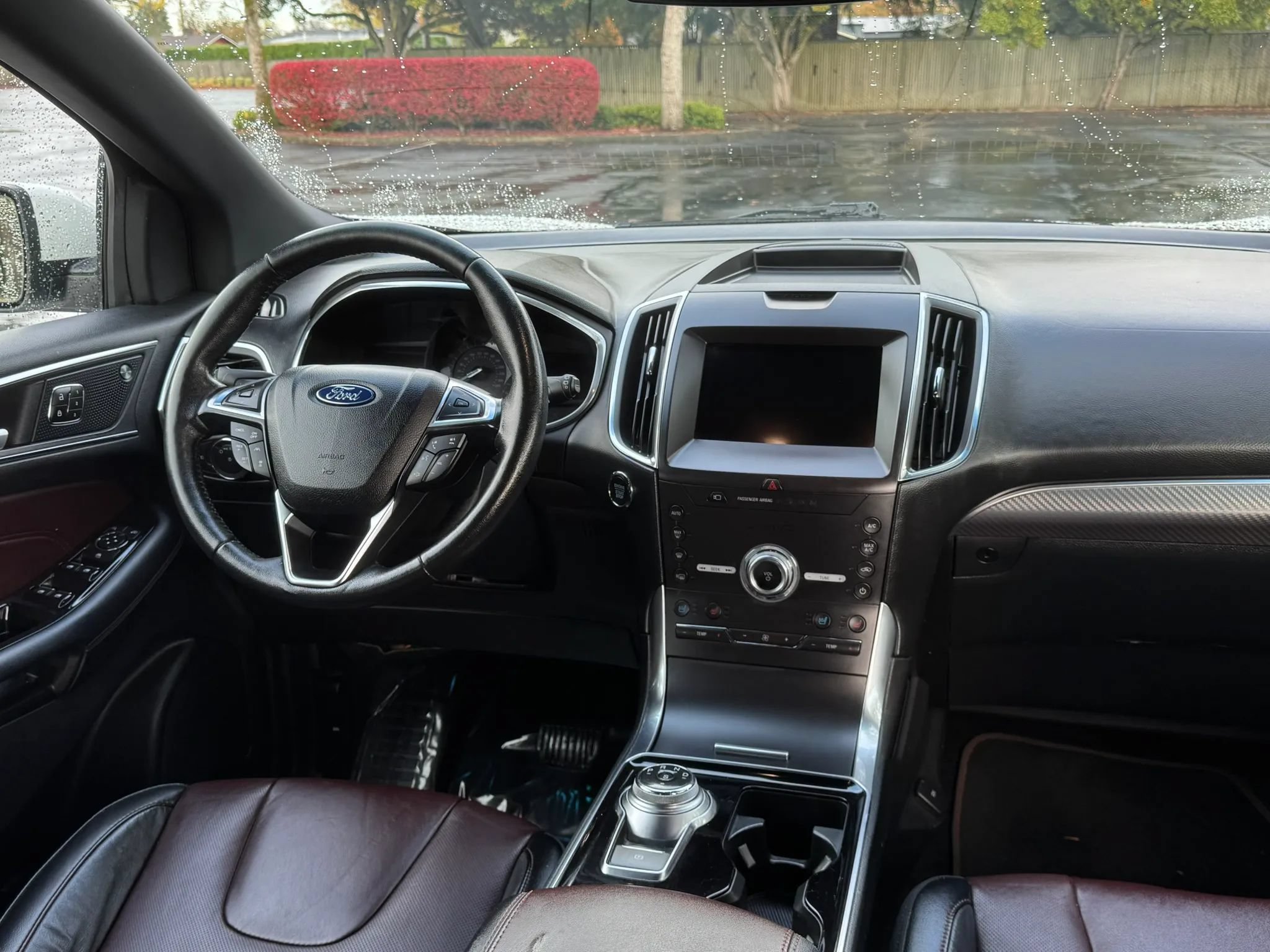 Used 2020 Ford Edge Titanium w/ Equipment Group 301A AWD/4WD image 3