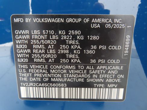 Used 2025 Volkswagen Atlas SE FWD image 30
