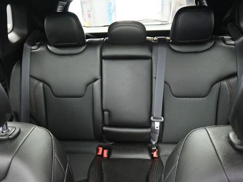 Used 2026 Jeep Compass Trailhawk w/ Sun, Sound & Navigation Group image 40