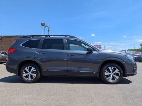 Used 2020 Subaru Ascent Premium w/ Convenience Package AWD/4WD image 3