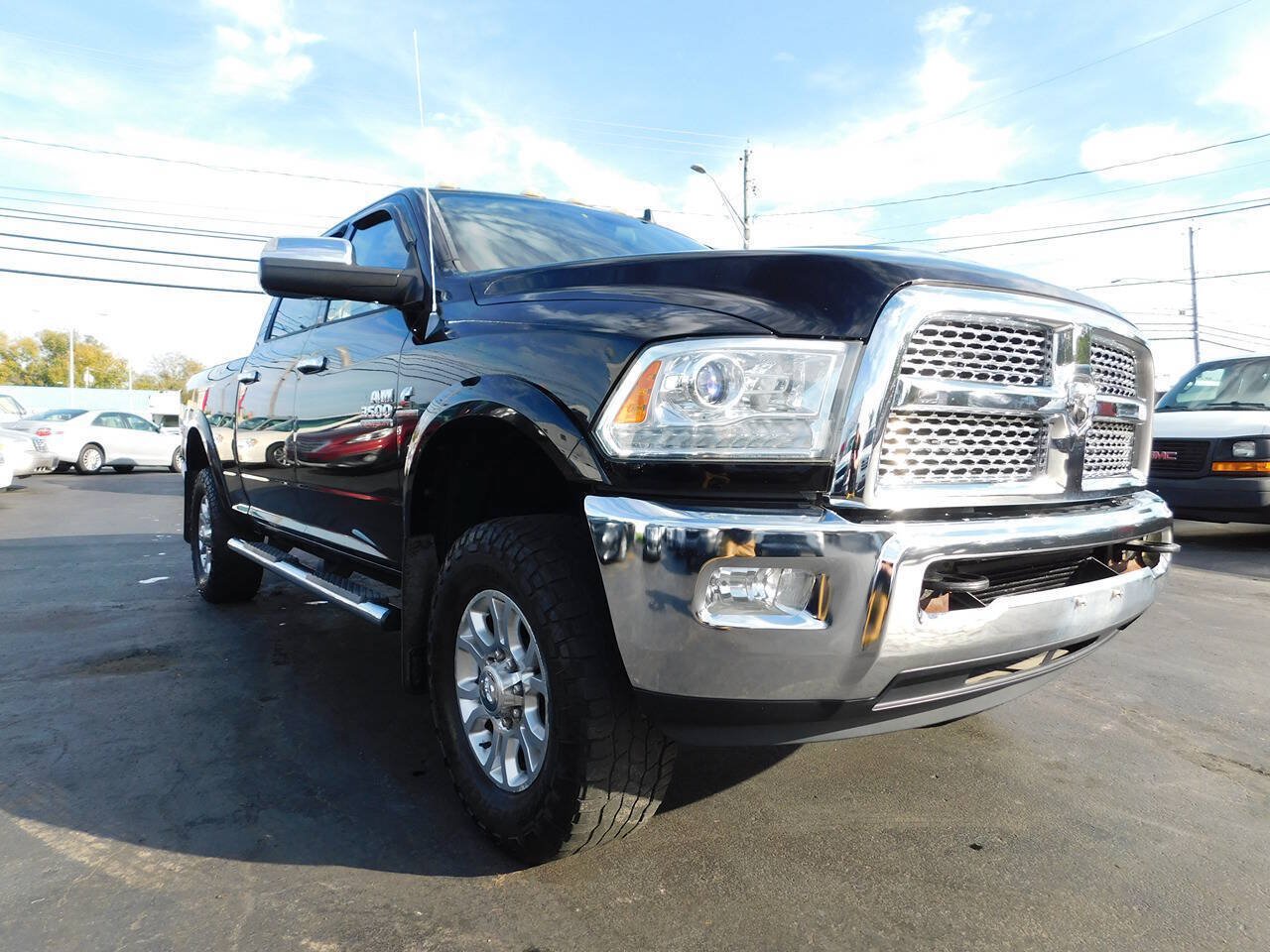 Used 2013 RAM 3500 Laramie AWD/4WD image 2