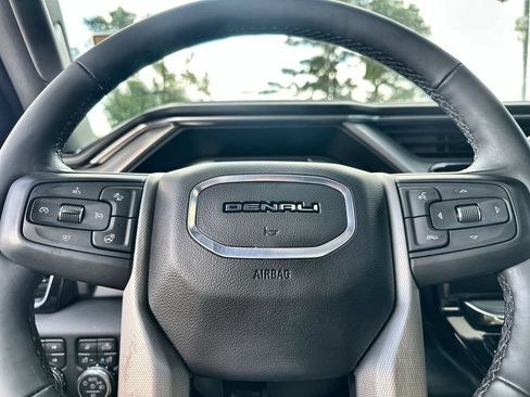 Used 2024 GMC Sierra 2500 Denali w/ Denali Reserve Package AWD/4WD image 33