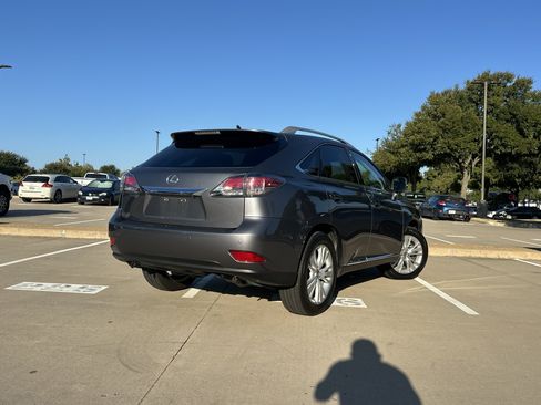 Used 2013 Lexus RX 350 FWD w/ Navigation Pkg image 2