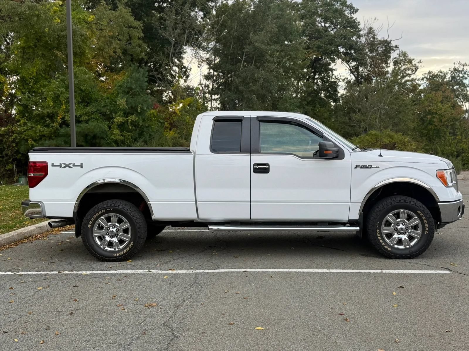 Used 2012 Ford F150 XLT w/ XLT Chrome Pkg AWD/4WD image 2