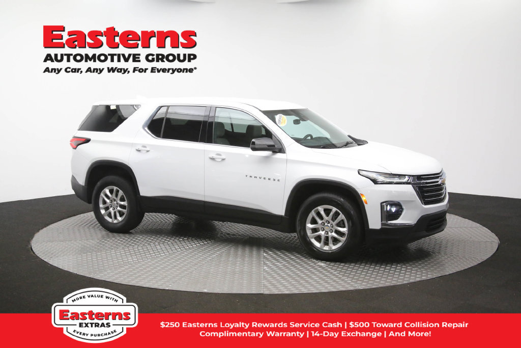 Used 2023 Chevrolet Traverse LS FWD image 46