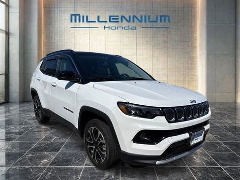Used 2022 Jeep Compass Limited w/ Sun and Sound Group AWD/4WD image 21