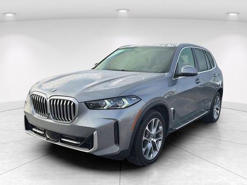 Certified 2024 BMW X5 xDrive40i w/ Premium Package AWD/4WD image 8